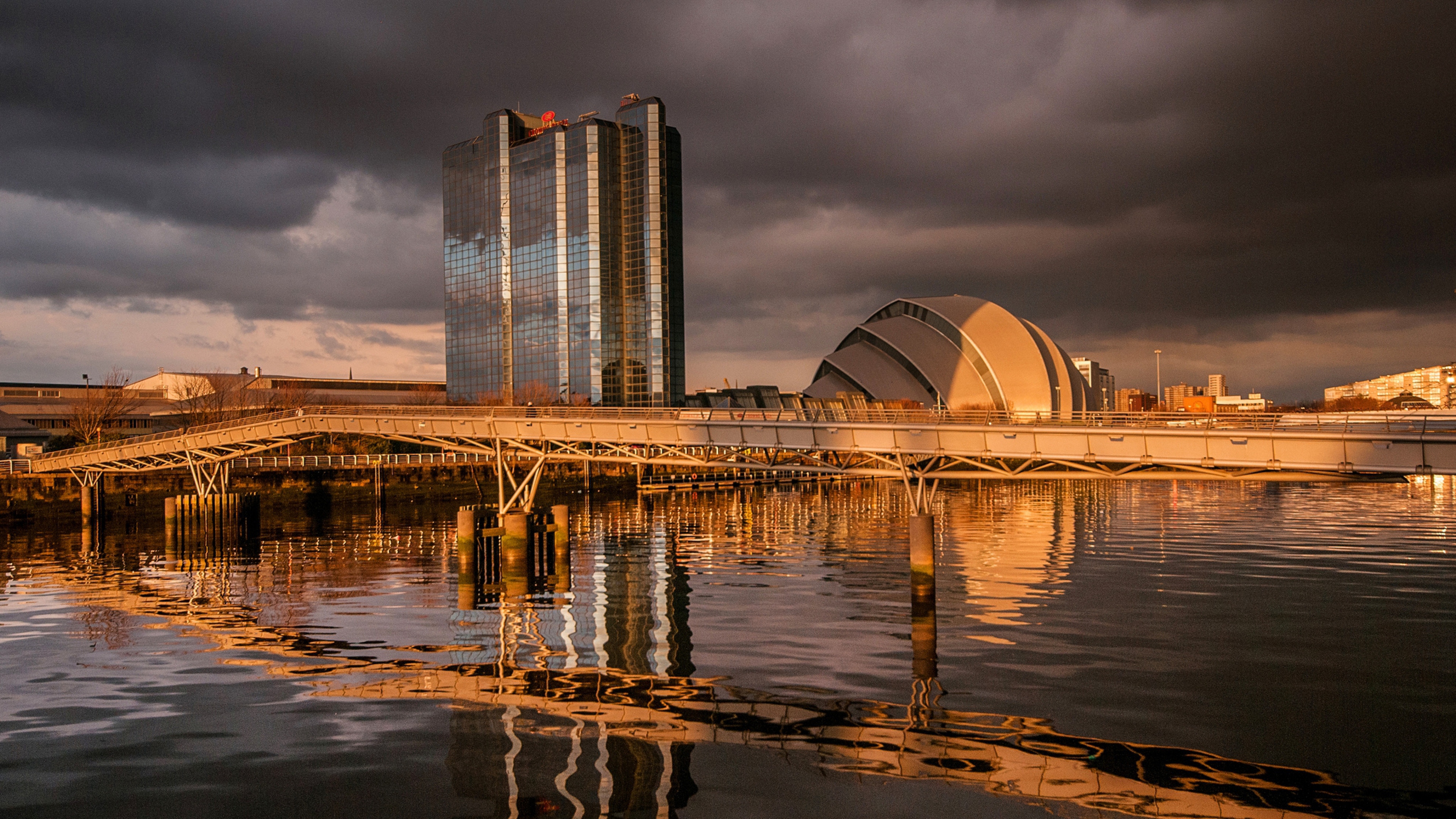 low-cost-taxi-to-glasgow-airport